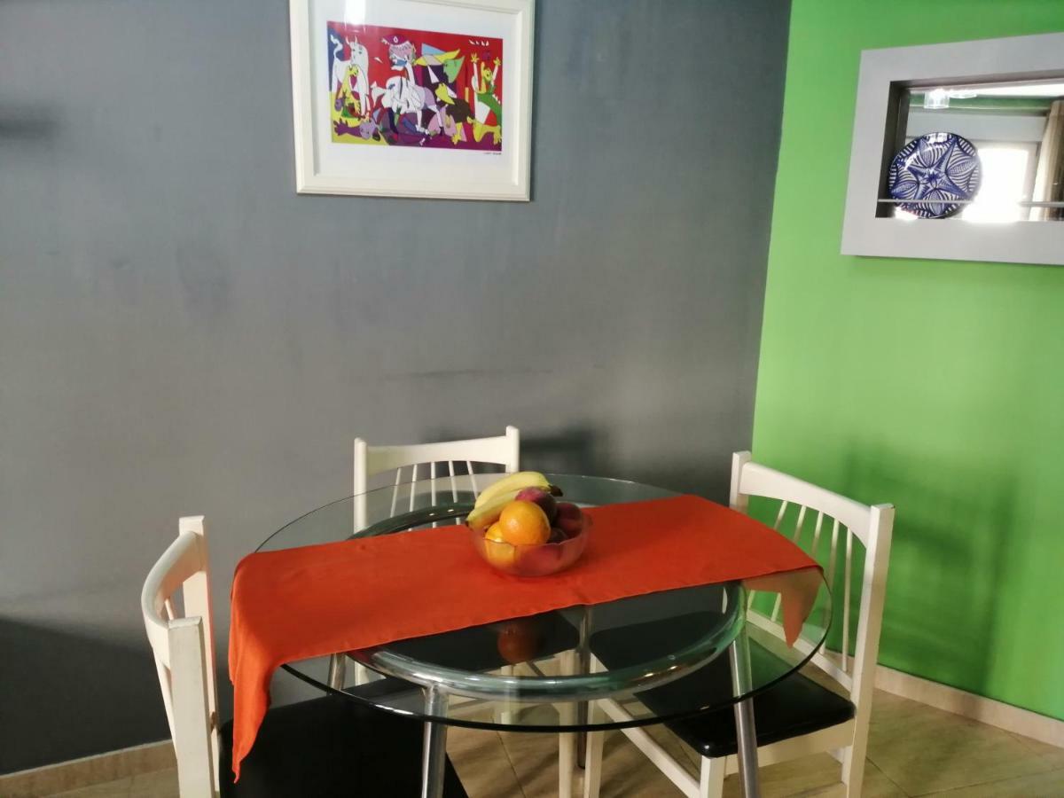Apartamento Teatro Del Mercado Apartment ซาราโกซา ภายนอก รูปภาพ