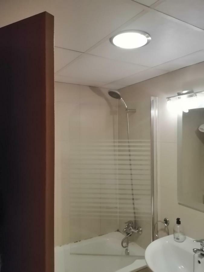 Apartamento Teatro Del Mercado Apartment ซาราโกซา ภายนอก รูปภาพ